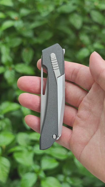 Atlas V3 - Lunar Gray